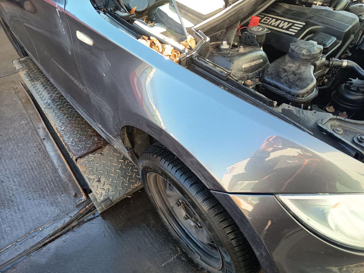 BMW E87 original Kotfl&uuml;gel rechts Seitenteil A22 Sparkling graphite Bj 2005