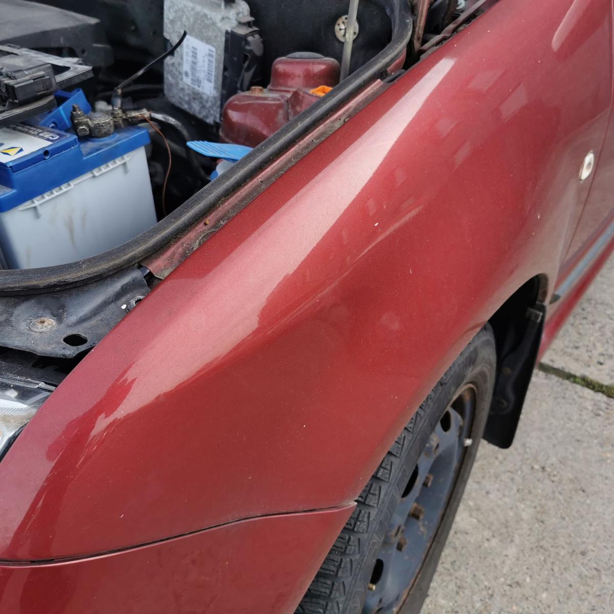 Skoda Fabia 6Y Kotflügel Fender Seitenwand vorn links LF3W Flamencorot met