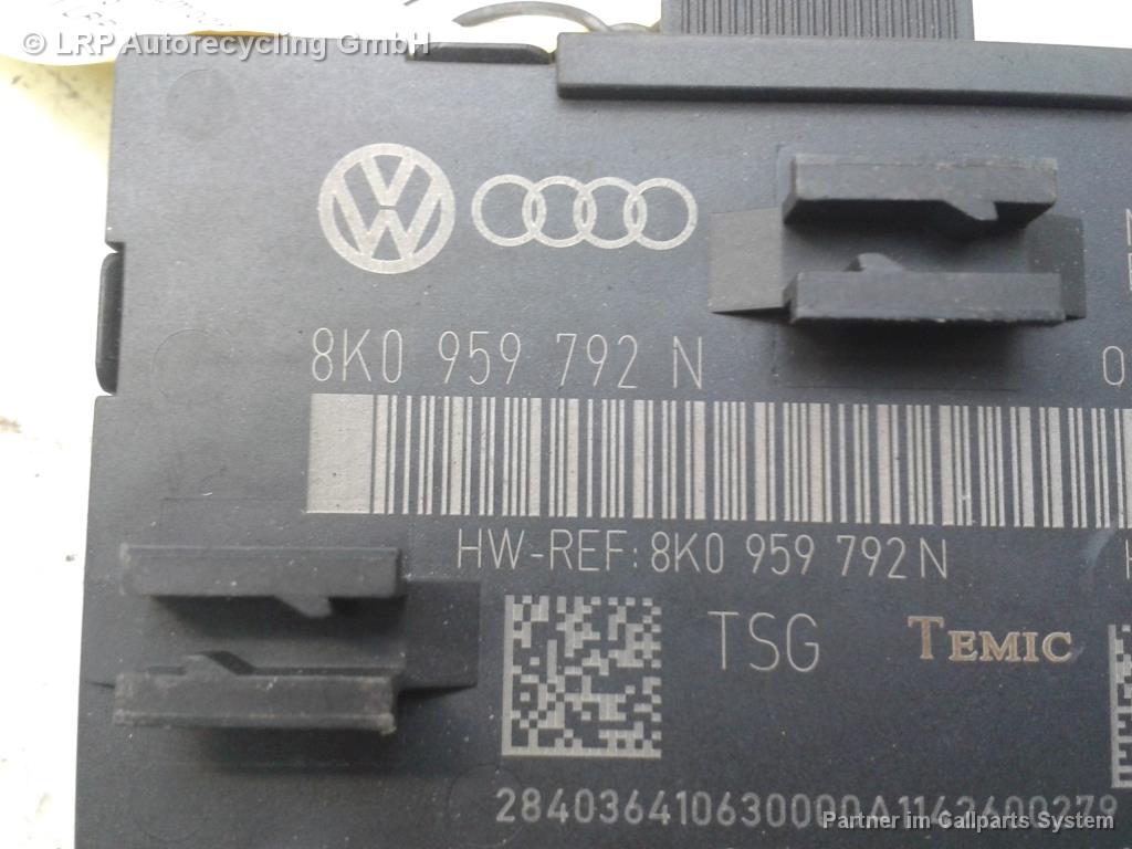 Audi A4 8K B8 Bj2011 original Türsteuergerät vorn rechts 8K0959792N