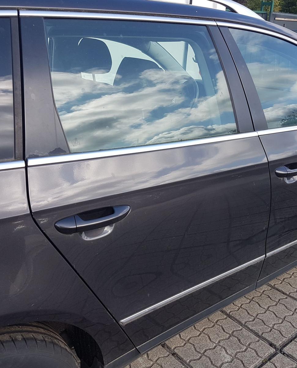 VW Passat 3C Variant T&uuml;r hinten rechts in LC8Z Mocca Brown Perl Bj2008 Kombi