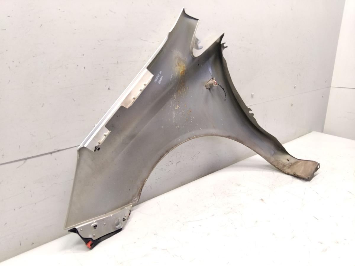 Opel Corsa D original Kotfl&uuml;gel vorn rechts Z40M Champagnersilber BJ2007