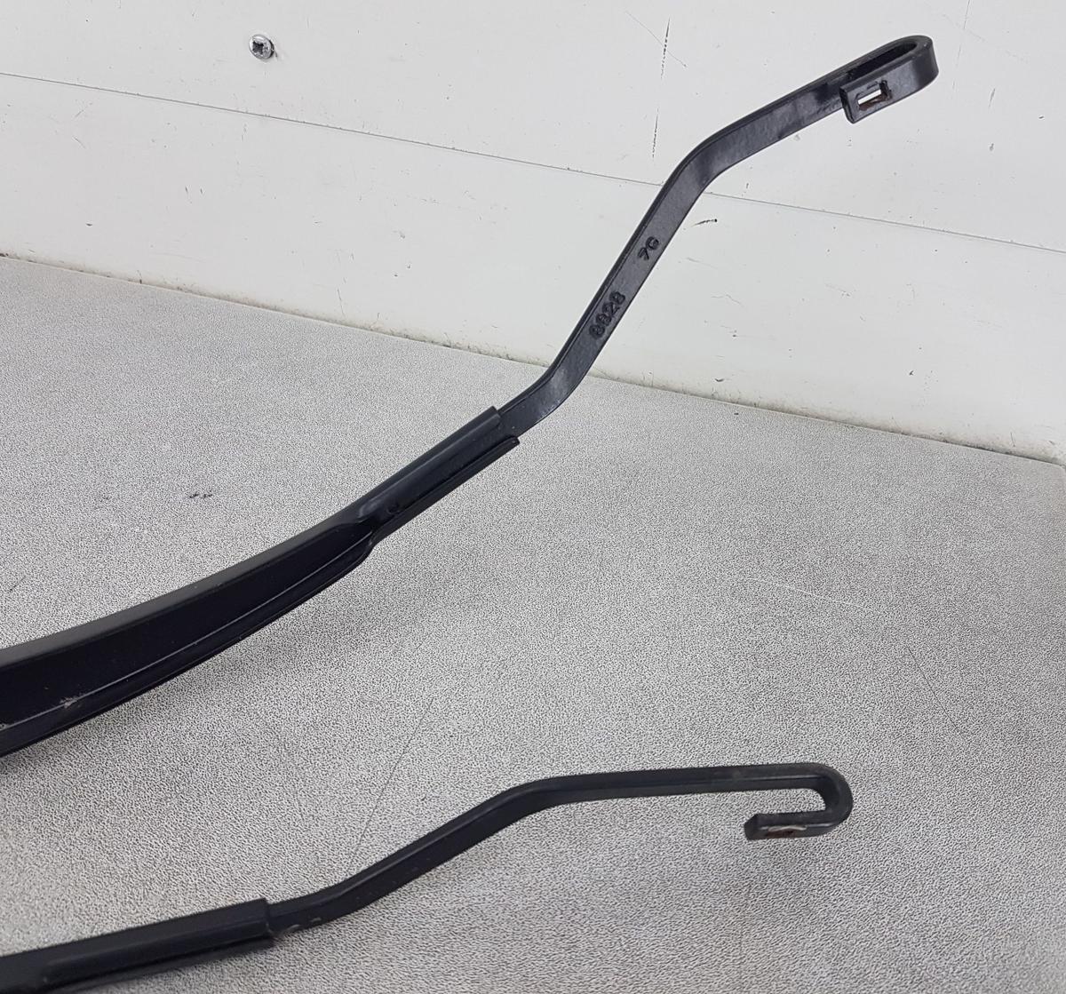 Mitsubishi Eclipse Cross Wischerarmsatz vorn Bj2023 Wischerarm rechts links