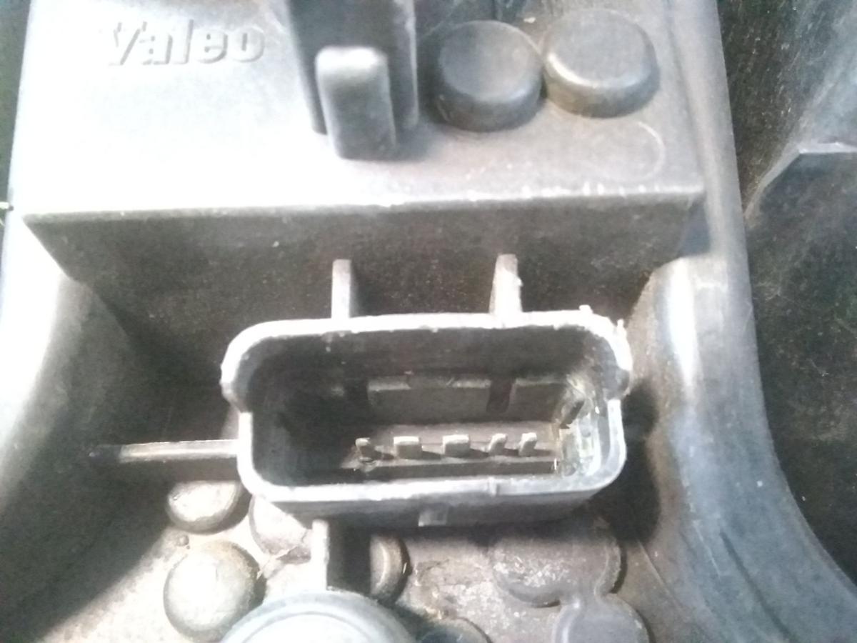 Nissan Primera P12 Hatchback Rückleuchte Heckleuchte rechts mit Mängeln Bj.2003