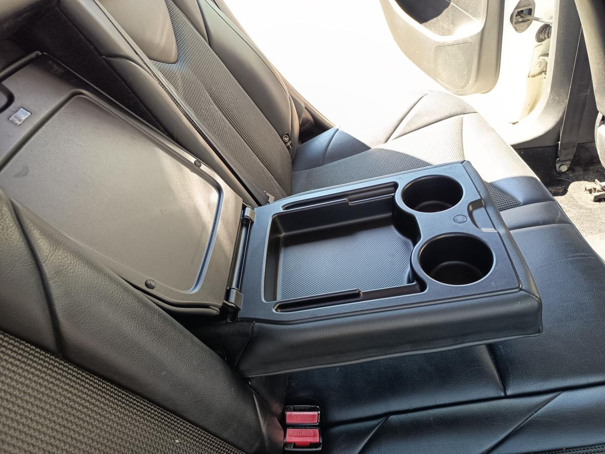 Peugeot 308 GTI original Leder R&uuml;cksitzbank geteilt mit Armlehne schwarz Bj 2011