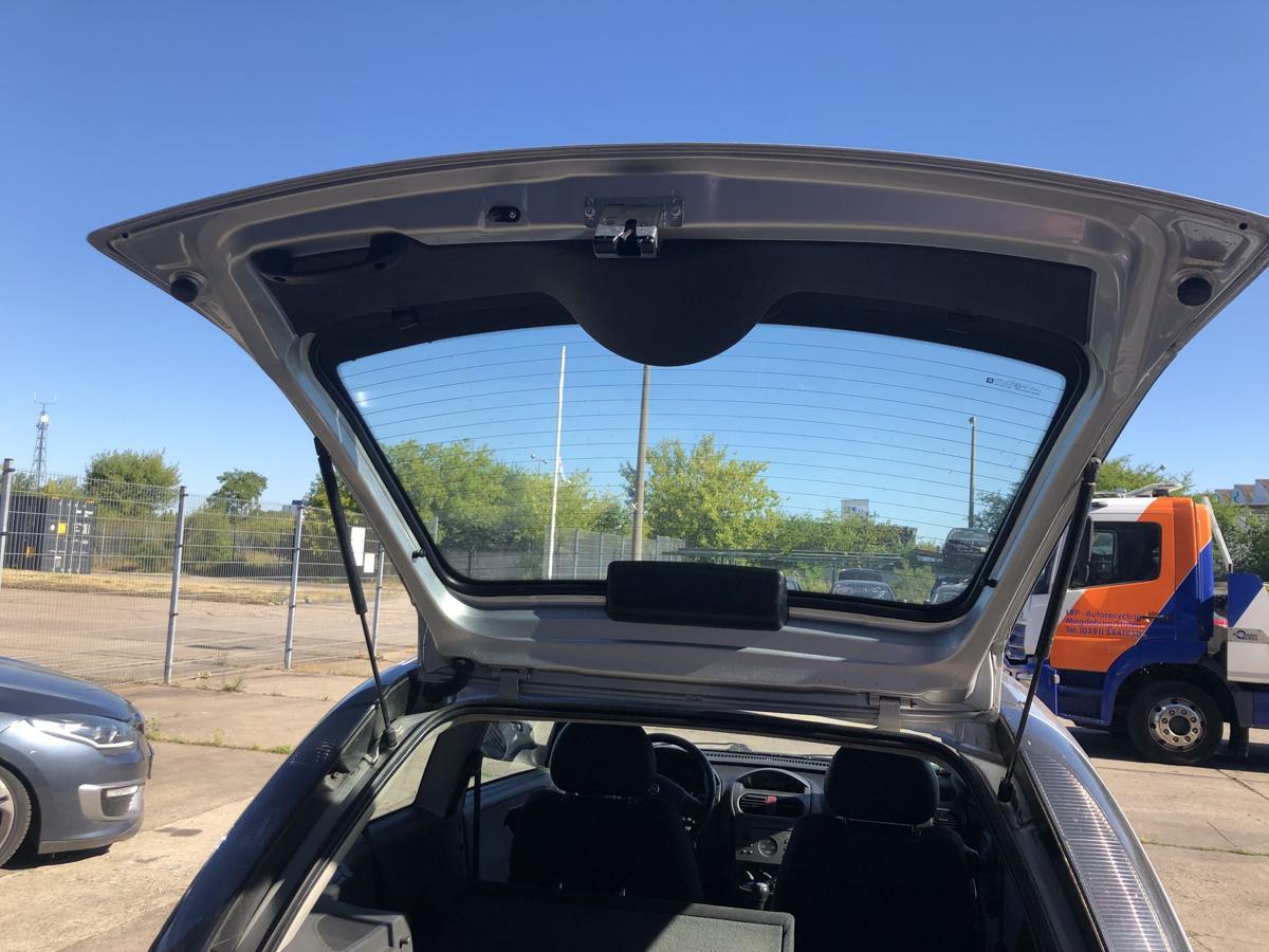 Opel Corsa C ab03 Heckklappe mit Scheibe Kofferklappe Heckdeckel Z157 Starsilber