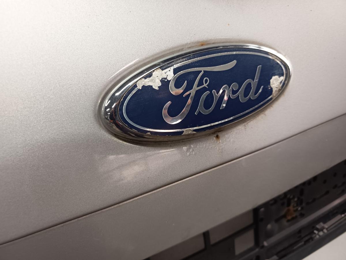 Ford S-Max 1 original Heckklappe mit Scheibe Polarsilber Bj 2009 Ford S-Max 1 original Heckklappe mit Scheibe Polarsilber Bj 2009