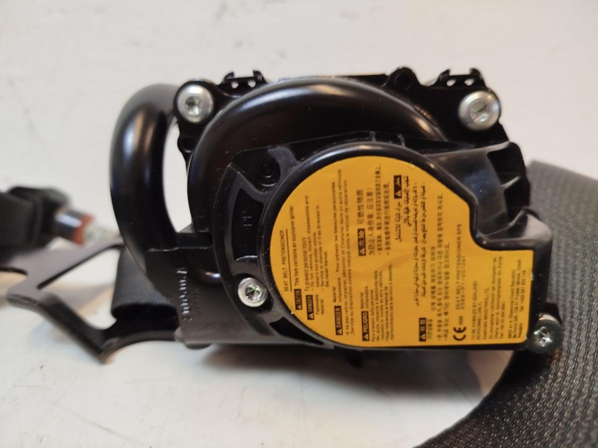 Hyundai i30 PD Mild Hybrid Sicherheitsgurt vorn links Fahrer Gurt Anschnallgurt