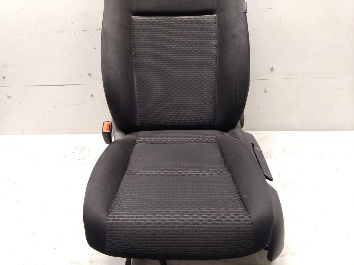 VW Golf 6 original Sitz vorn links Fahrersitz 5-t&uuml;rig Stoff dunkelgrau BJ2009