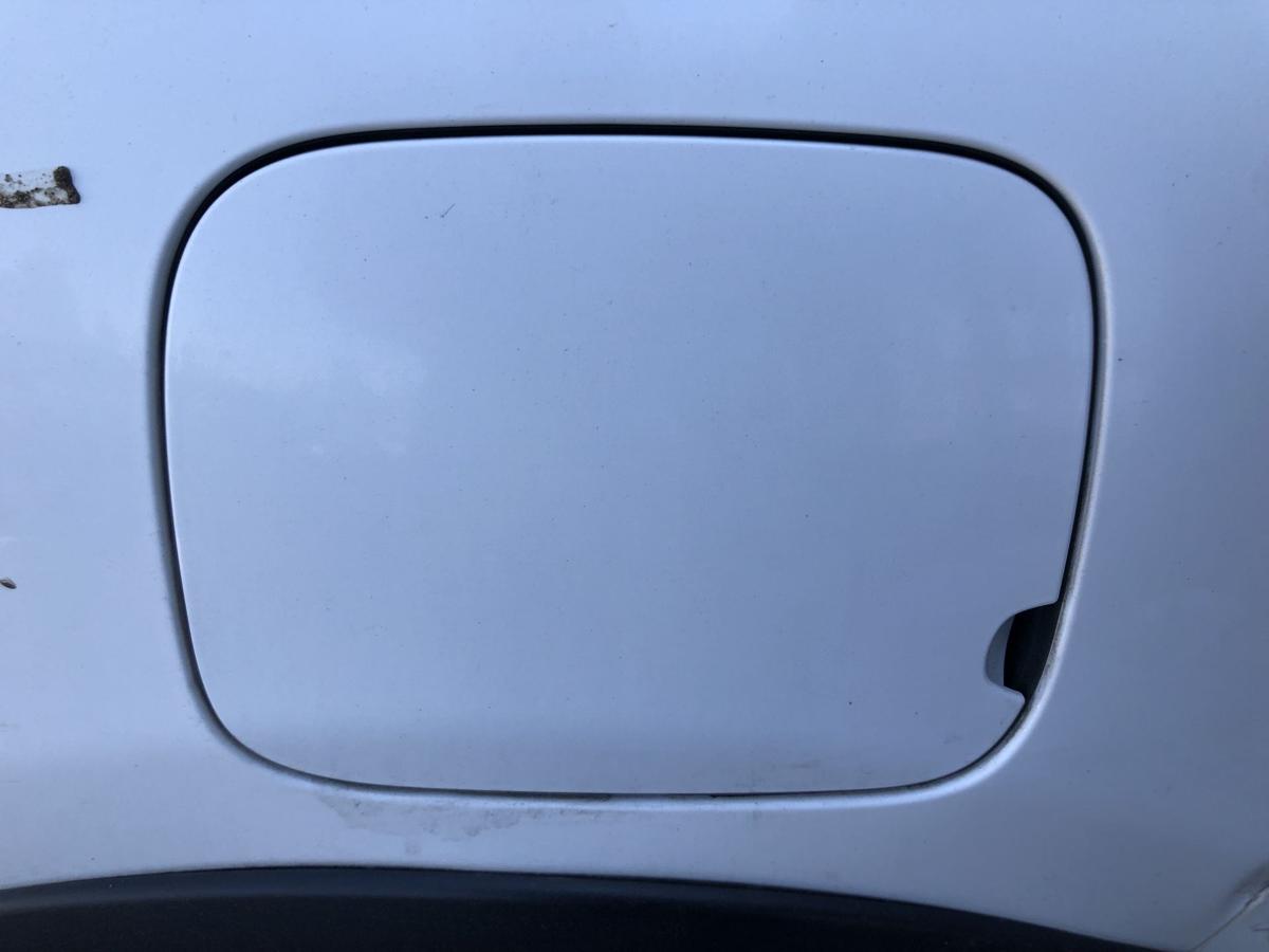 Citroen C3 III SX ab17 Tankklappe Tankdeckel Tankverschluss EWP weiss