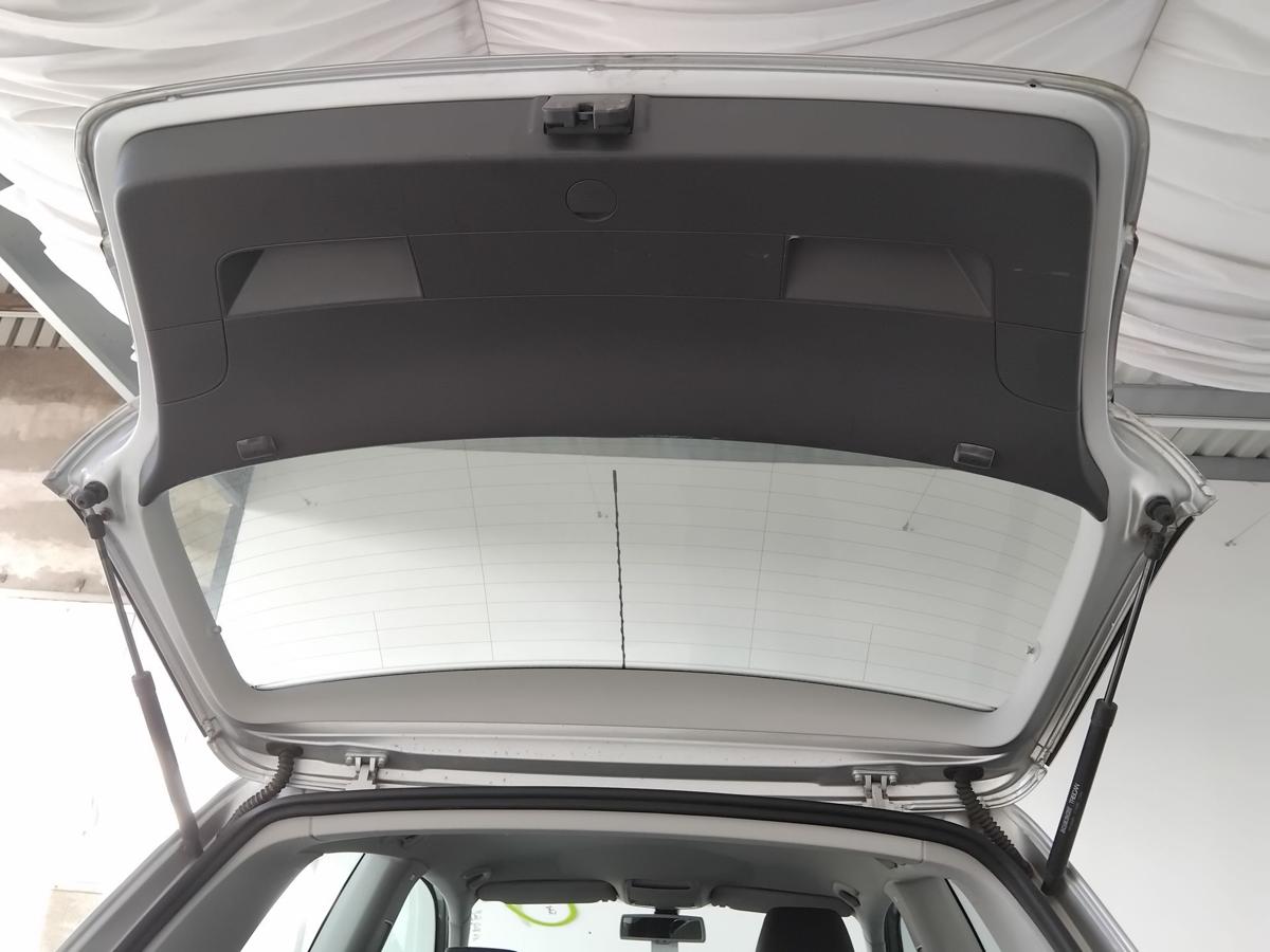 VW Golf 5 1K Heckklappe LA7W reflexsilbermetallic inkl. Scheibe Fließheck BJ2008