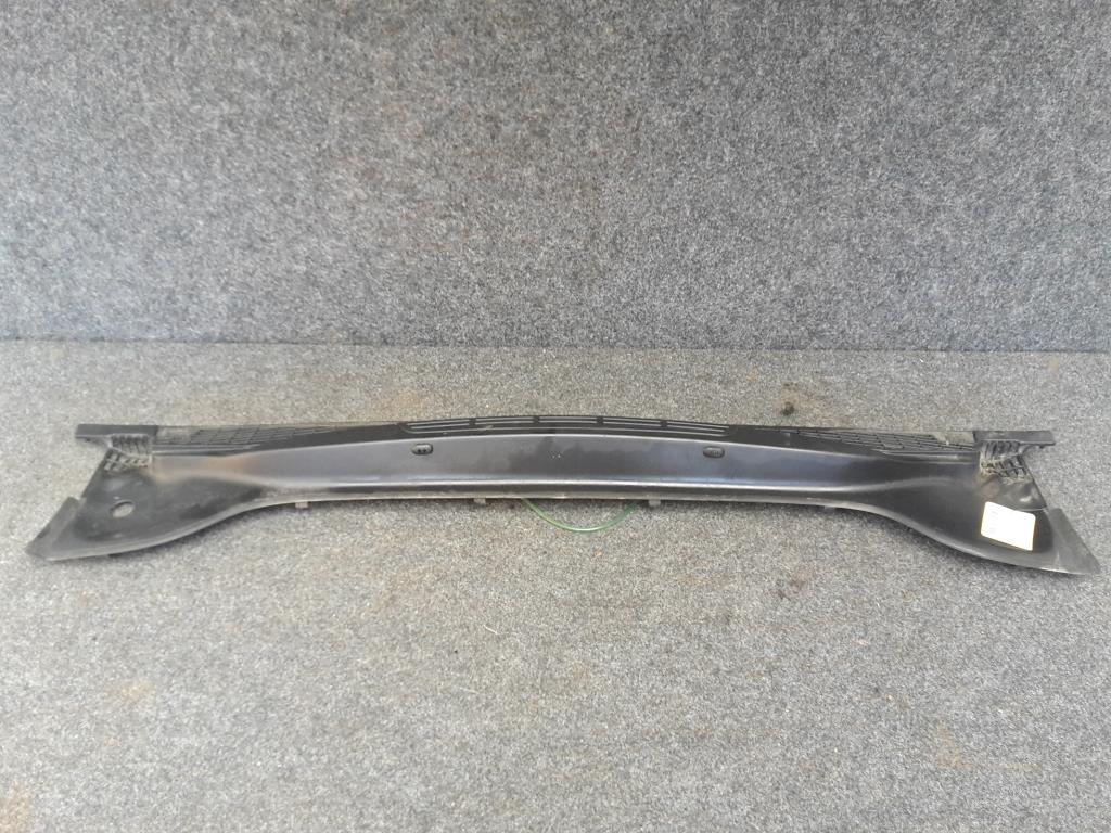 Citroen Xsara Picasso BJ 2003 Abdeckung Wasserkasten Windlauf 94632921 04-10