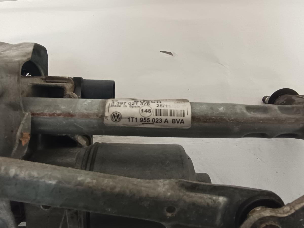 VW Caddy 2K original Wischermotor vorn mit Gestänge 1T1955023A Bj 2010
