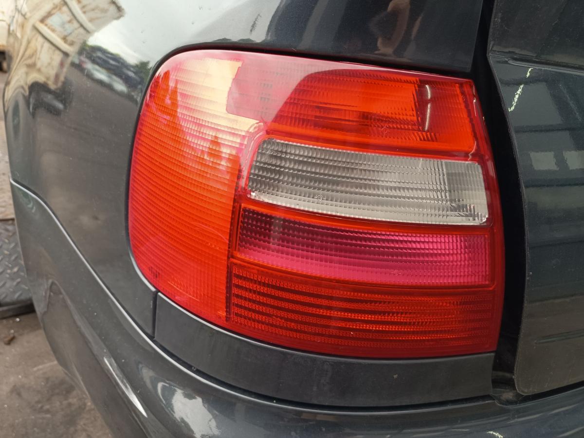 Audi A4 B5 Limo original R&uuml;ckleuchte links Baujahr 1997