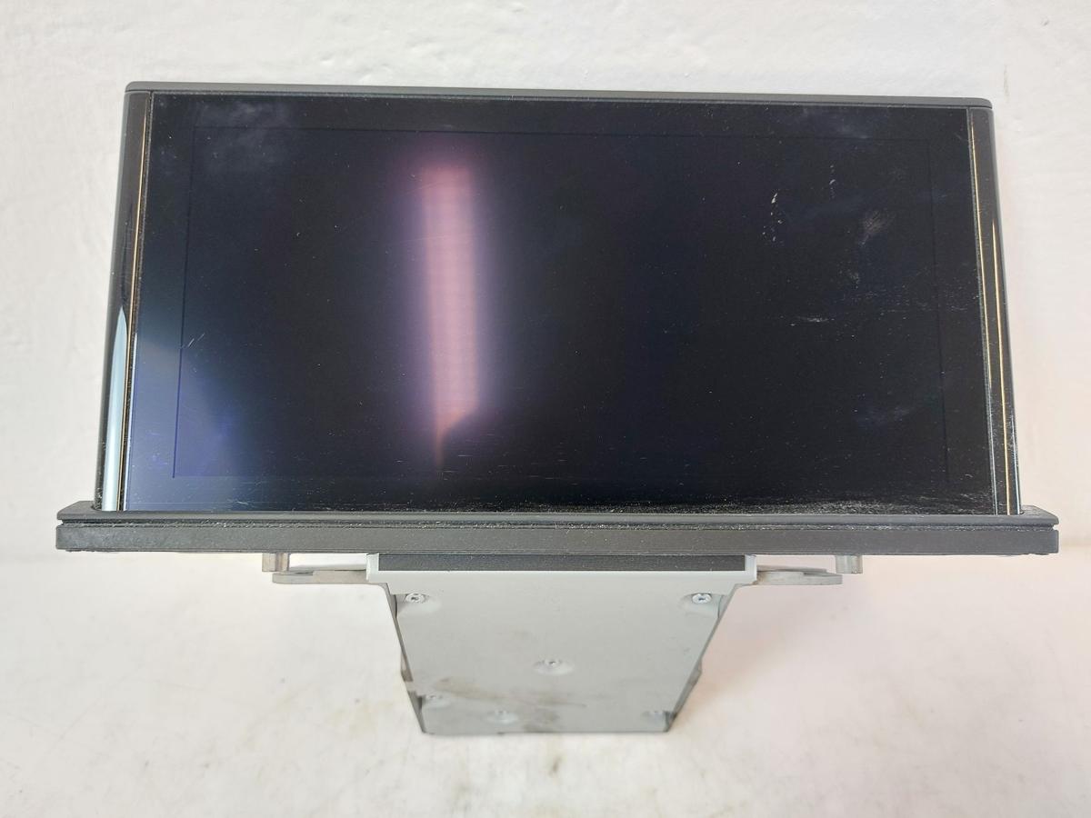 Audi Q2 Typ AG Display Monitor Anzeige MMI Infotainmentsystem 8.2 Zoll Innolux Audi Q2 Typ AG Display Monitor Anzeige MMI Infotainmentsystem 8.2 Zoll Innolux