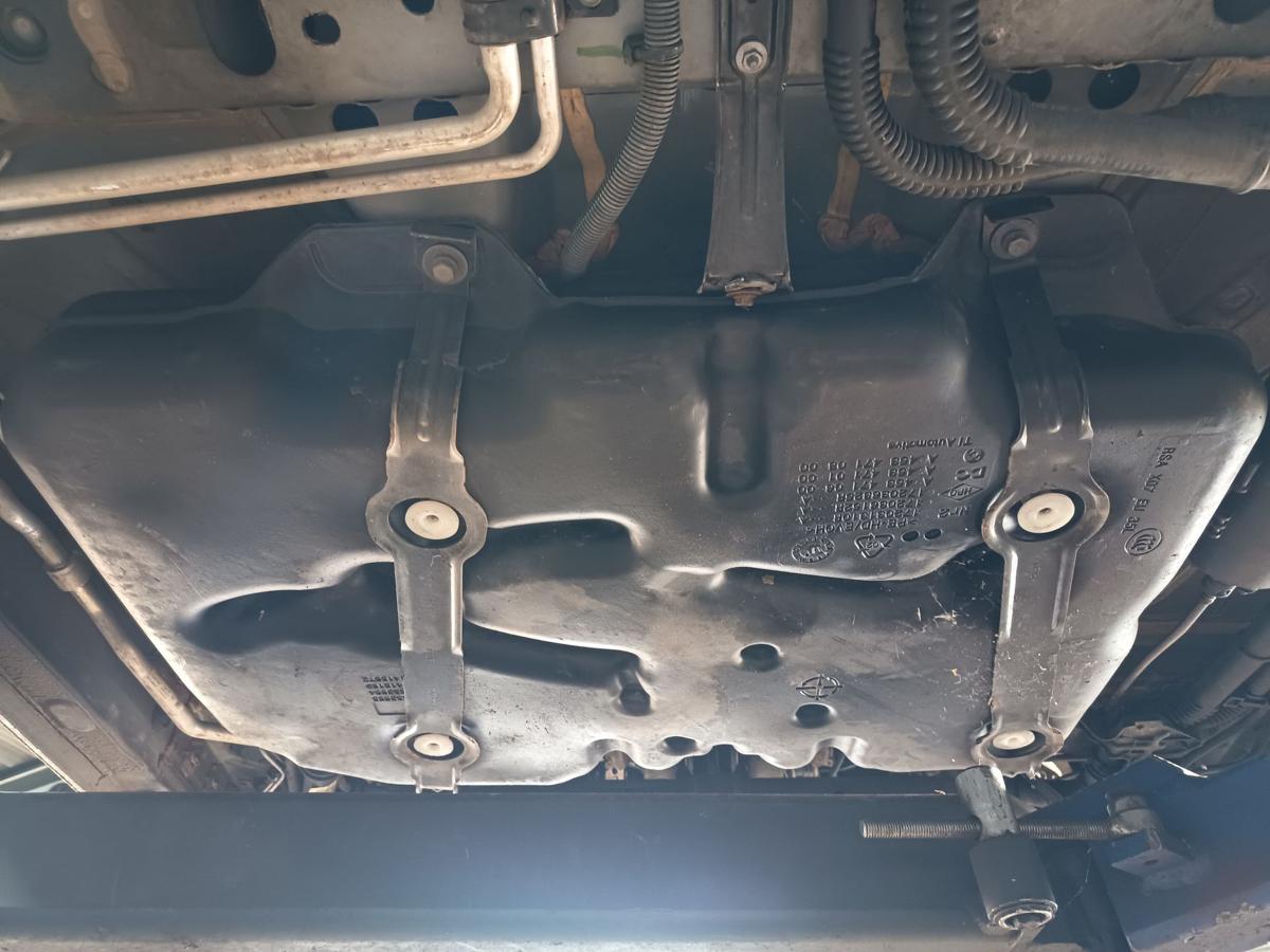 Smart Fortwo Coupe 453 orig Tank Kraftstoffbeh&auml;lter 1.0l 45kW Benzin Bj 2016