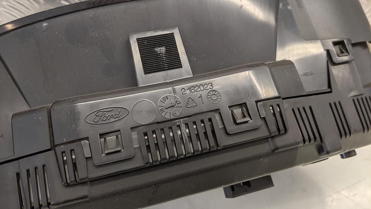 Ford Focus III DYB Turnier Kombiinstrument Tacho TDCI BM5T14C226AE