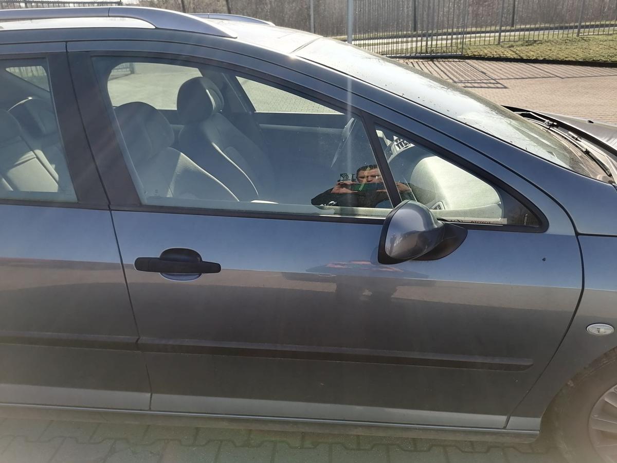 Peugeot 407SW original T&uuml;r vorn rechts EZW Eisengrau Rohbau Bj.2005