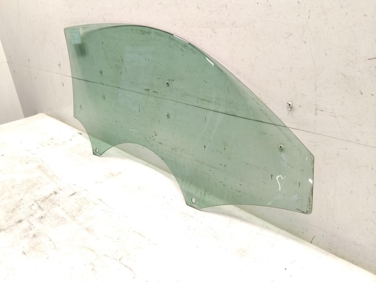 Audi A1 8X original T&uuml;rscheibe vorn links gr&uuml;ncolor 3-t&uuml;rig BJ2010