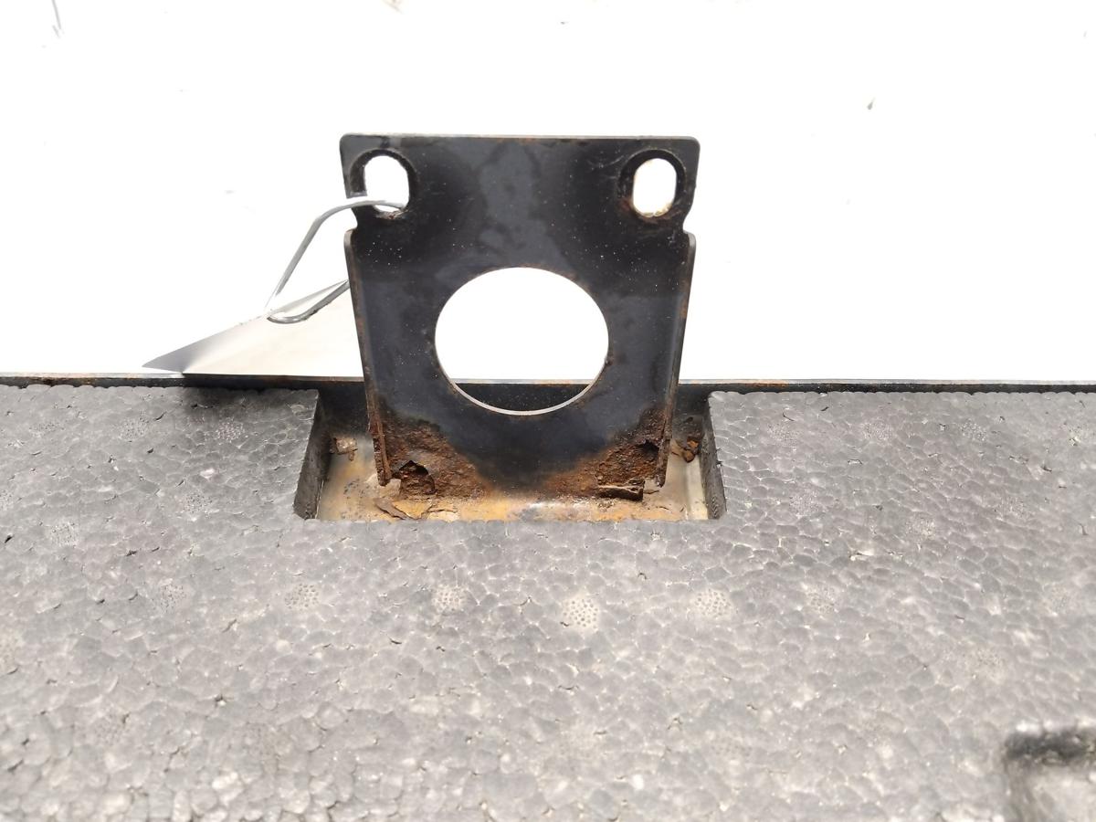 VW Golf Plus original Tr&auml;ger Verst&auml;rkung Sto&szlig;f&auml;nger vorn Bj.2007