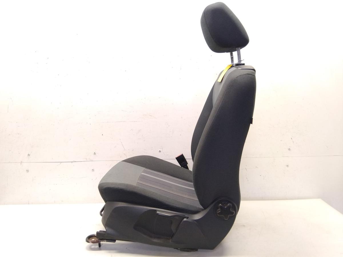 Ford Fiesta JA8 Sitz vorn links Fahrersitz 3-T&uuml;rer Stoff graublau BJ2009
