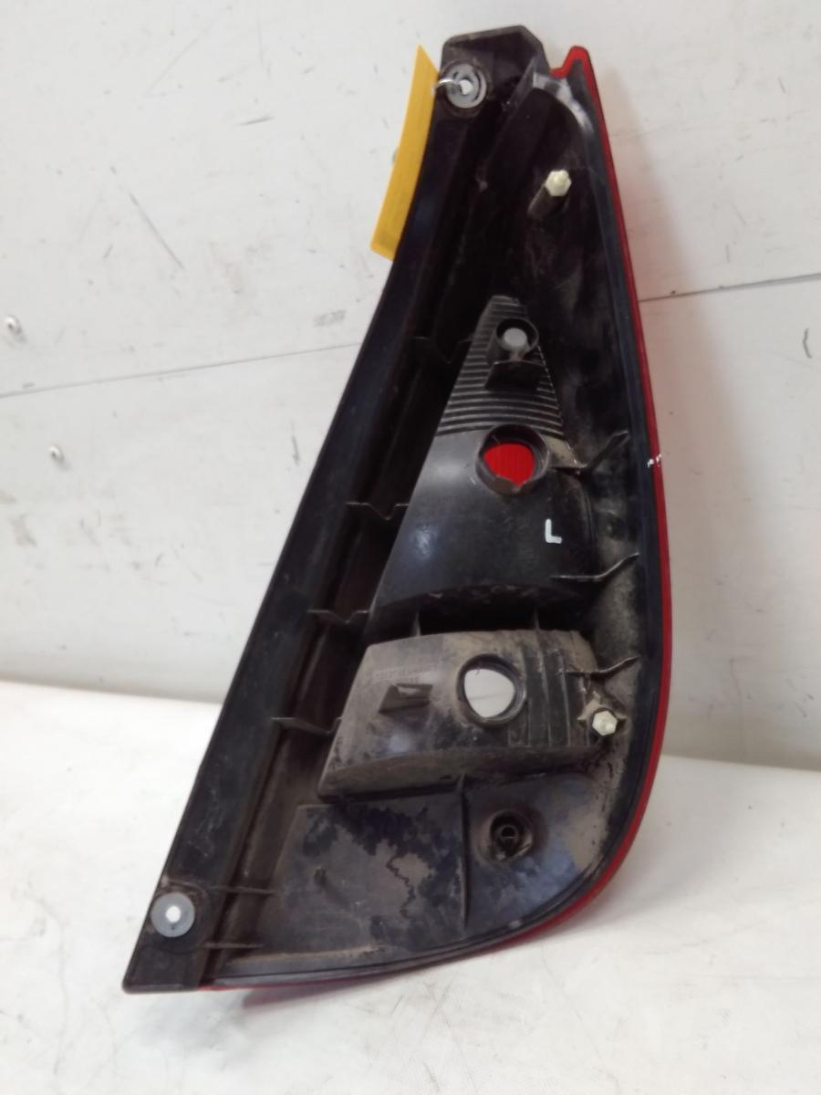 Suzuki Liana Kombi original Rückleuchte Schlussleuchte links 5-türig BJ2005