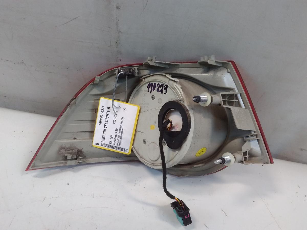 VW Eos original R&uuml;ckleuchte Heckleuchte rechts au&szlig;en LED BJ2007