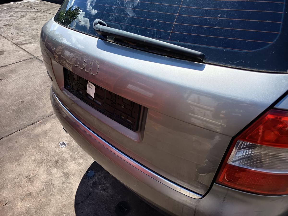 Audi A4 B6 Avant original Heckklappe mit Scheibe Y7Q Atlasgrau Bj 2003