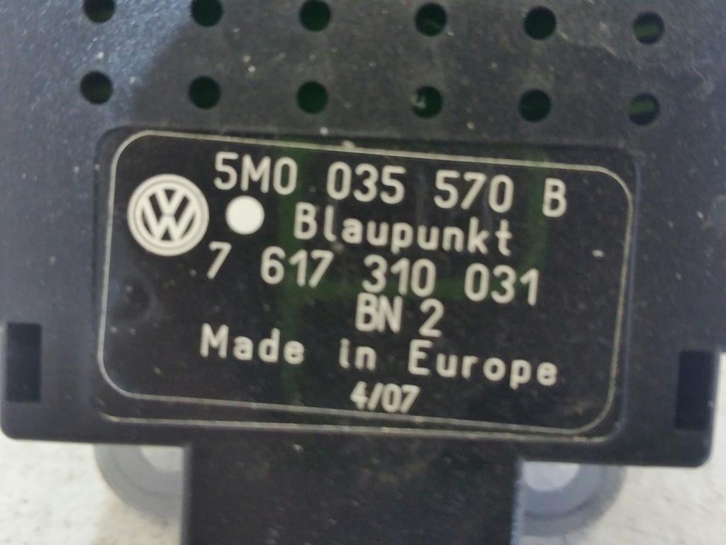 Volkswagen Golf 5 1K Bj.07 original Antennenverstärker 5M0035570B
