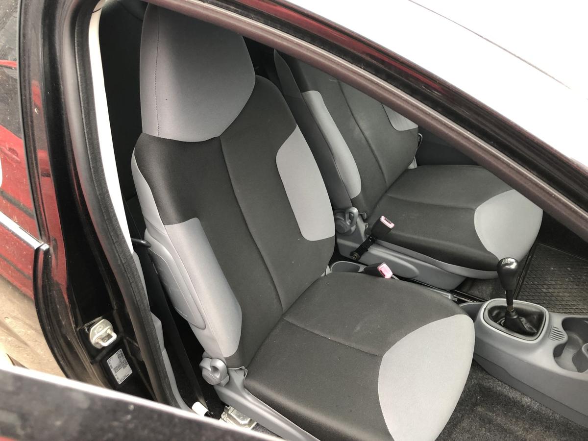 Citroen C1 Typ P Sitz vorn rechts Beifahrersitz ohne Heizung nur f&uuml;r 3 t&uuml;rer