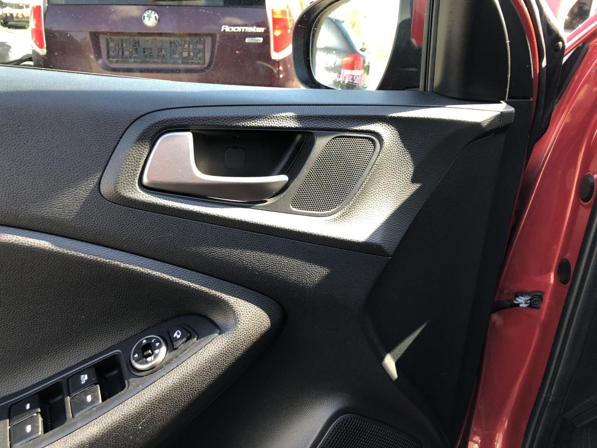 Hyundai i20 GB T&uuml;rverkleidung vorn links Fahrert&uuml;r nur 5 t&uuml;rer T&uuml;rpappe OEM
