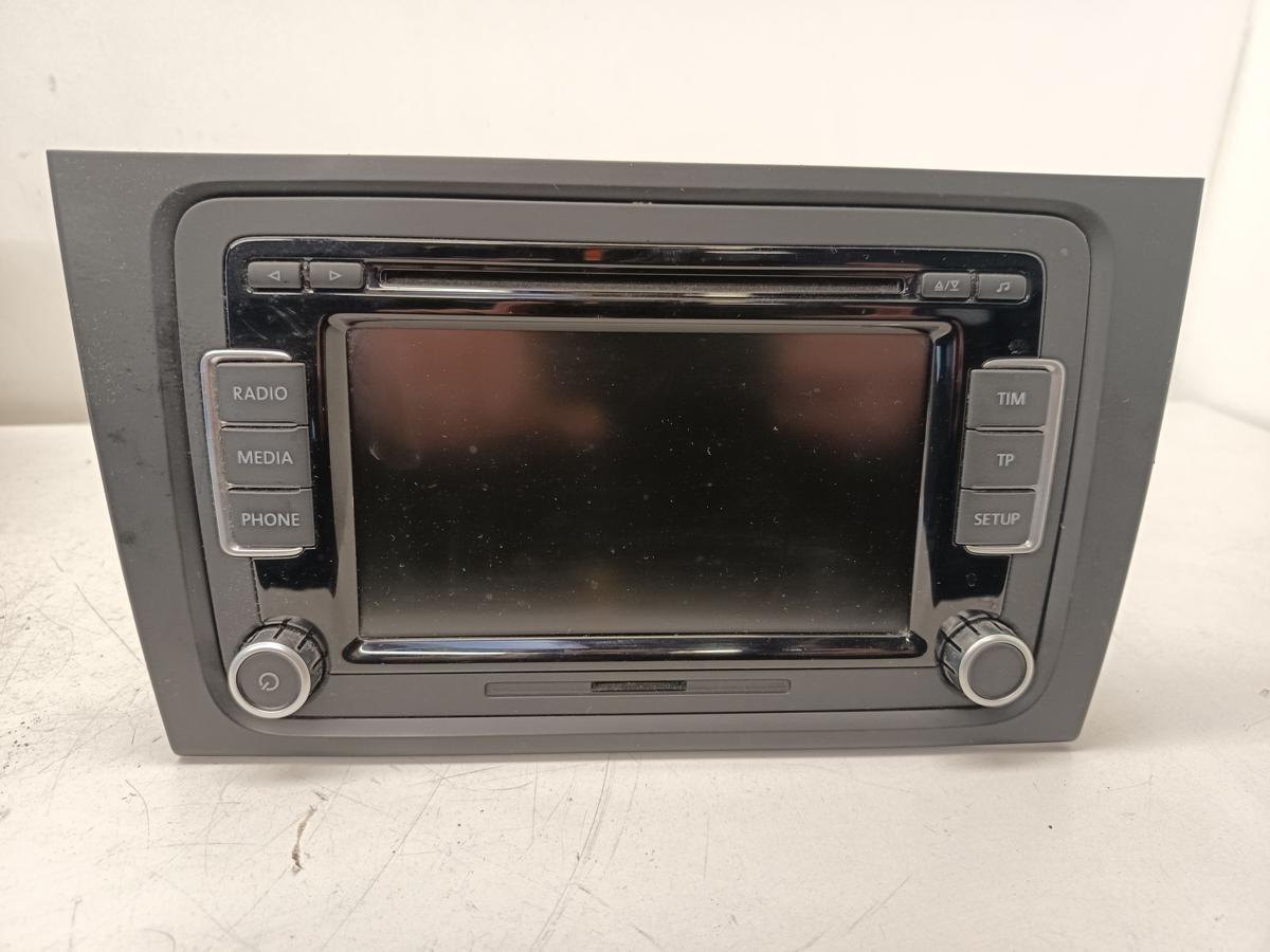 VW Golf VI 5K Bj 2009 original Blaupunkt Radio Autoradio Navi MP3 3C8035195