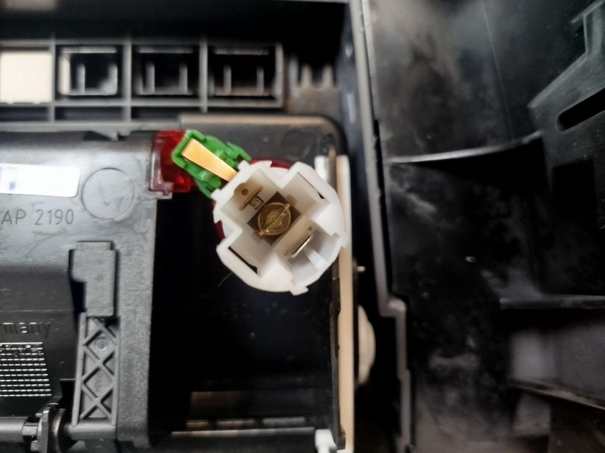 VW Golf V 5 1K Armlehne Mittelarmlehne vorn Stoff Mittelkonsole Mitteltunnel