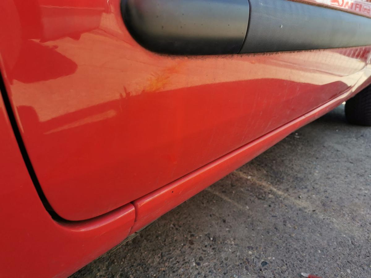 Renault Clio 2 Campus Fahrertür Tür Autotür vorn links OV727 Red Brisk 3 Türer