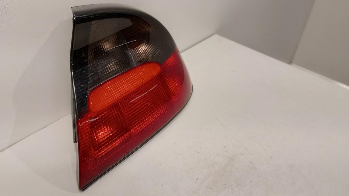 Opel Tigra A orig Rückleuchte Heckleuchte rechts Valeo 90482001 Bj 1998