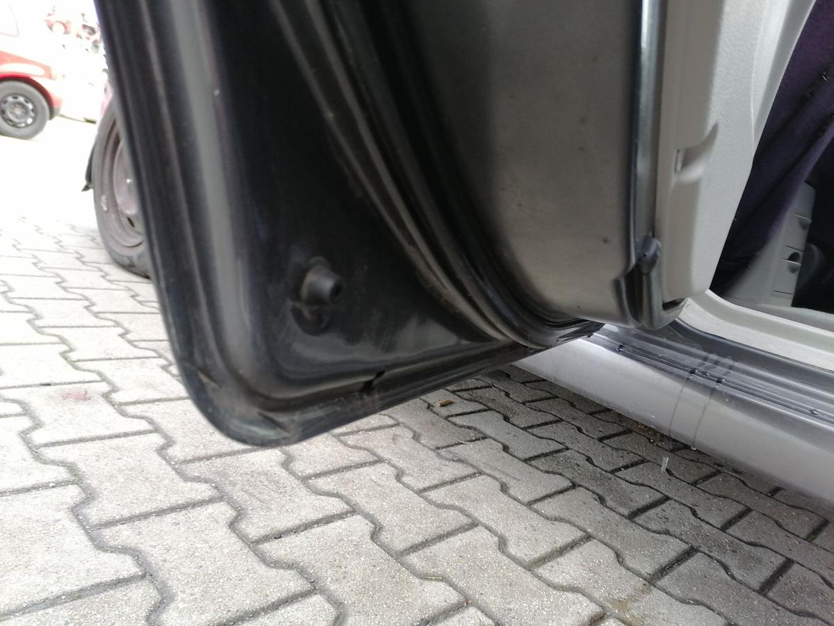 Kia Cerato Rohtür hinten links Steilheck BJ04-05