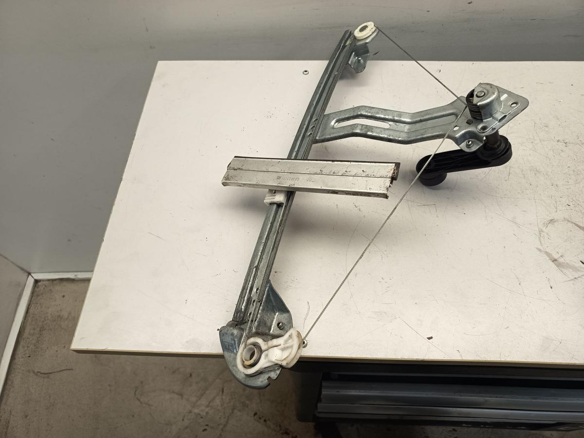 Opel Meriva A original Fensterheber hinten rechts manuell Fond 93367906 Bj 2005
