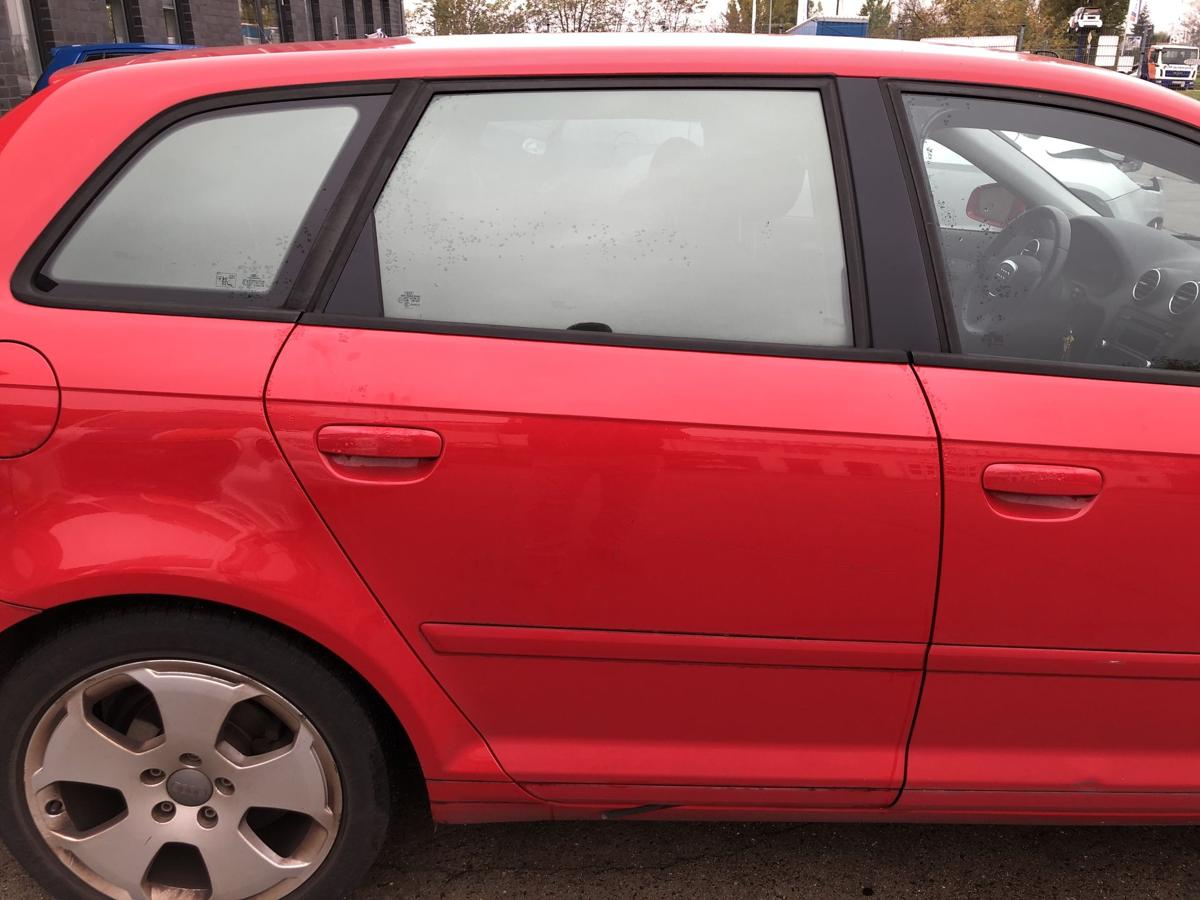 Audi A3 8PA Sportback Tür hinten rechts Fondtür LY3J Brillantrot Rohbau