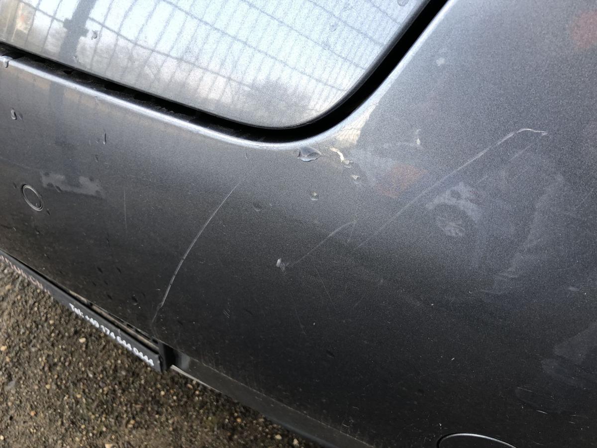 Peugeot 508 ND NE bis14 Sto&szlig;f&auml;nger hinten Hecksch&uuml;rze Limo mit PDC Besch&auml;digt