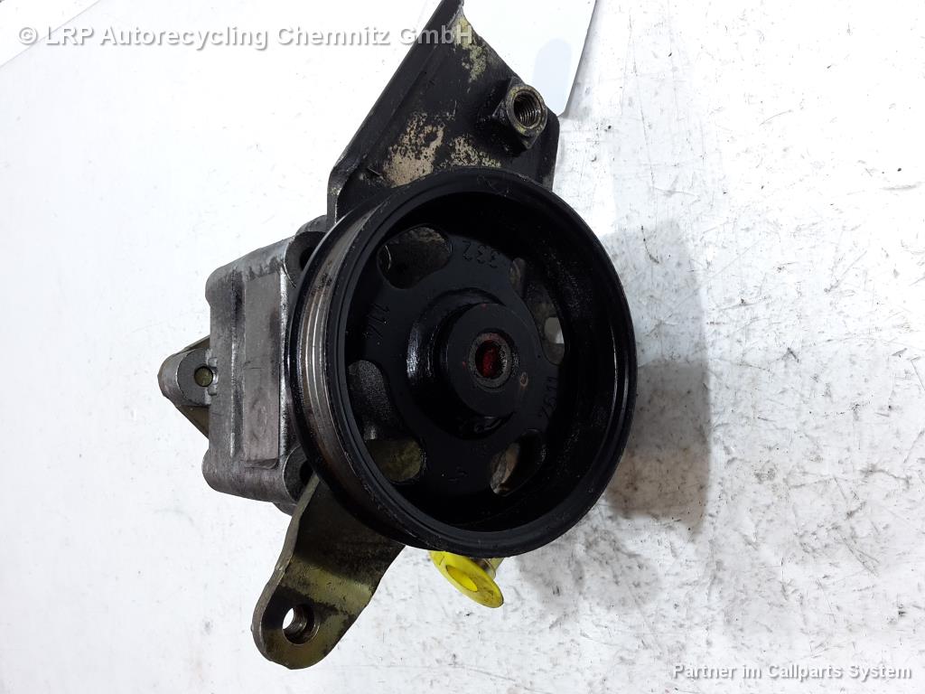 Nissan Primera P11 BJ: 2000 2.0i 103KW SR20 Servopumpe Hydraulikpumpe