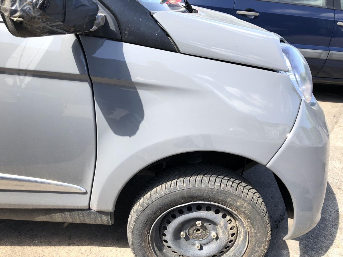 Aixam Minauto Access Modell 2021 Kotfl&uuml;gel vorn rechts Beifahrerseite Plastik