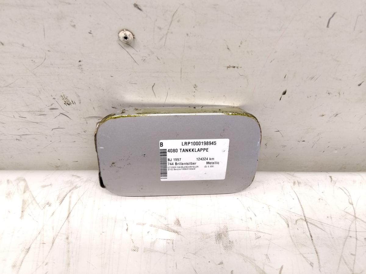 Mercedes Benz E Klasse W210 original Tankklappe 744 Brillantsilber BJ1997