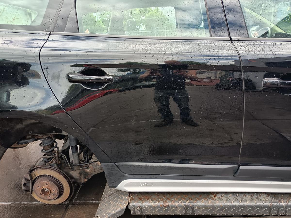 Volvo XC60 I Y20 orig Tür hinten rechts Beifahrerseite Black Solid Bj 2010