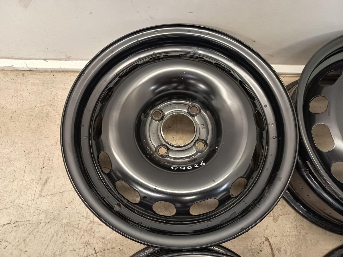 Citroen Berlingo II B9 Bj 2011 original Satz Stahlfelgen 6 1/2 x15 ET27 4x108 Citroen Berlingo II B9 Bj 2011 original Satz Stahlfelgen 6 1/2 x15 ET27 4x108