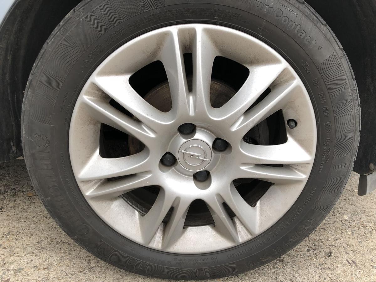 Opel Corsa D Radsatz Komplettradsatz Alufelgen OEM 16 Zoll 195 55 R16 Conti