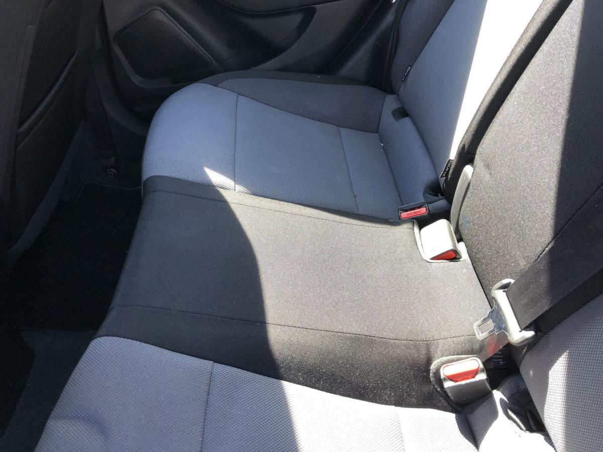 Hyundai i20 GB R&uuml;cksitzbank R&uuml;ckbank Sitzbank hinten 5 t&uuml;rig Isofix Stoff