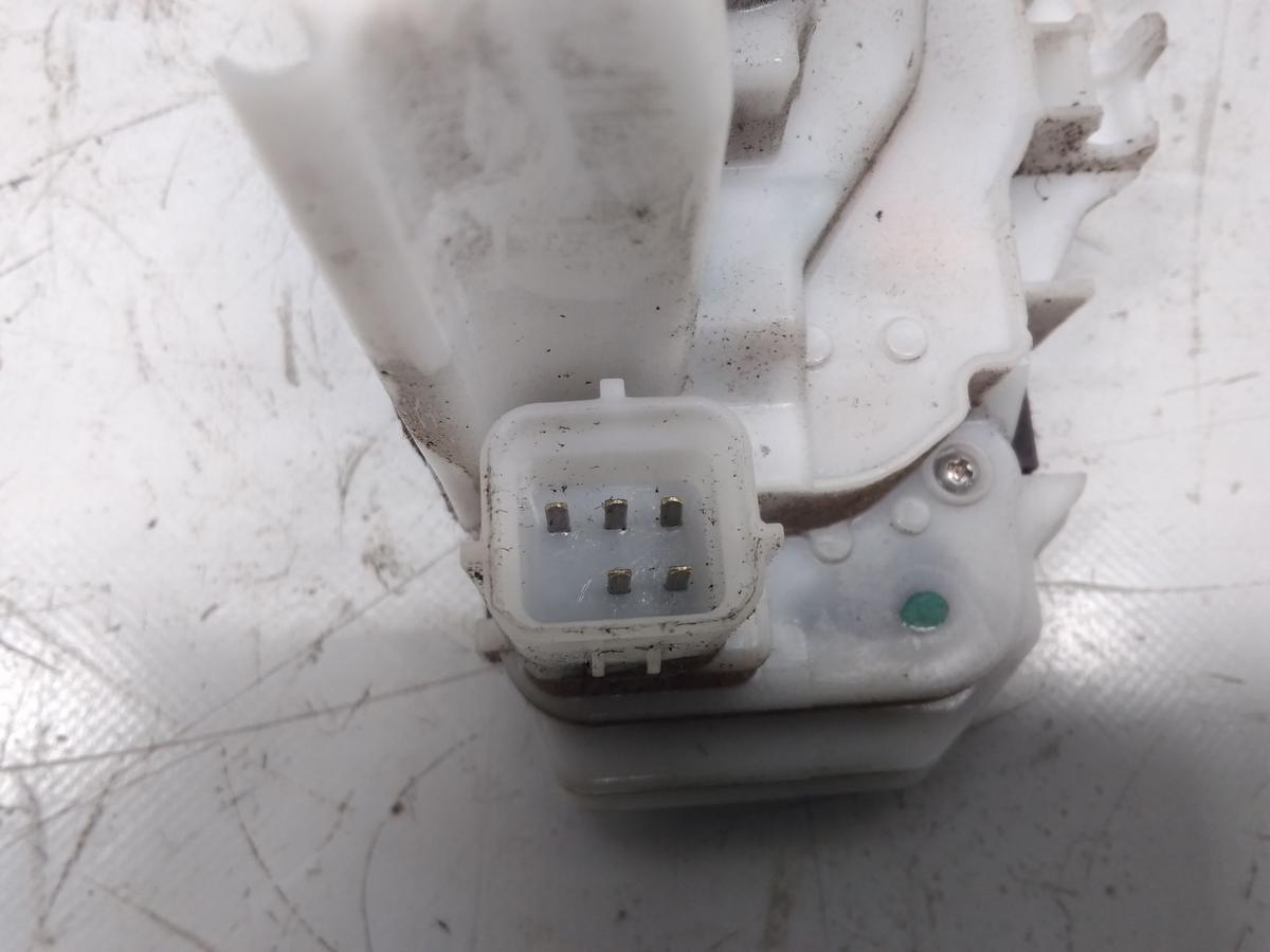 Opel Combo D original T&uuml;rschlo&szlig; vorn rechts mit Zentralverriegelung Bj.2014