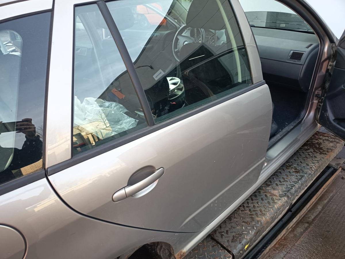 Skoda Fabia 6Y Combi original T&uuml;r hinten rechts Fond F8H Capuccinobeige Bj 2007