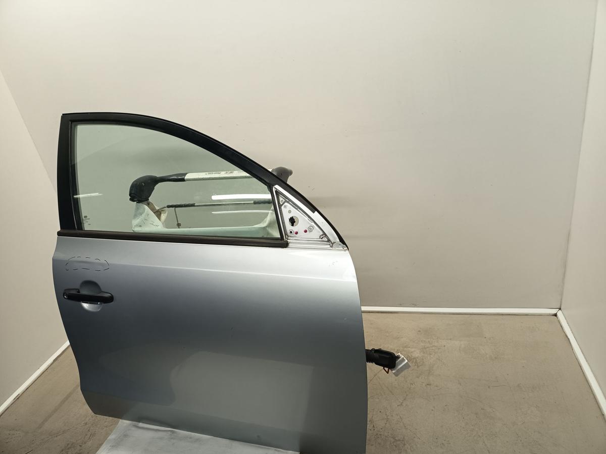 Hyundai I30 FD original Tür vorn rechts Silber 2R Kombi Bj.2009