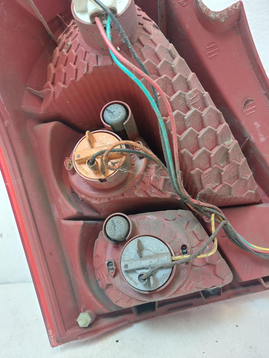 Suzuki Swift Typ MZ/ EZ R&uuml;ckleuchte rechts R&uuml;cklicht Heckleuchte 3 t&uuml;rer OEM