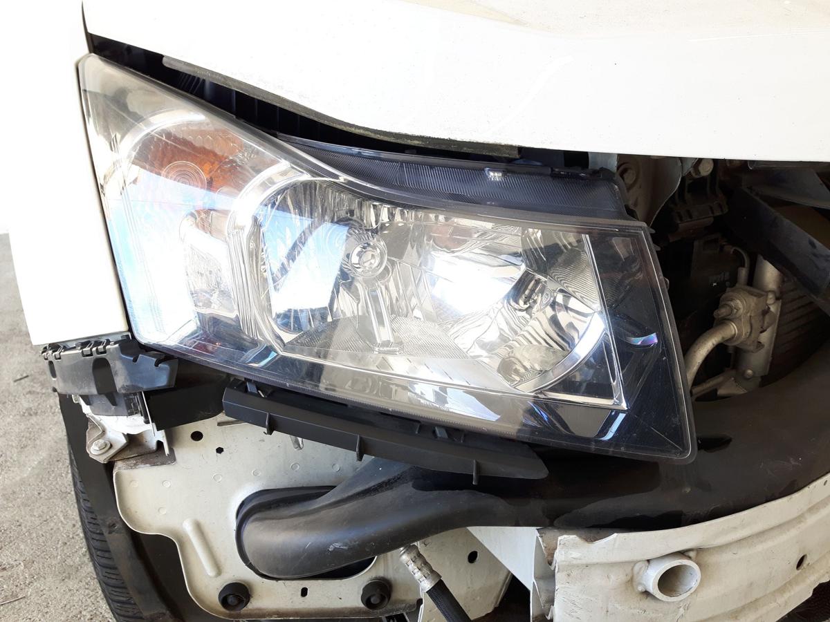 Chevrolet Cruze original Scheinwerfer vorn rechts Halogen etwas vergilbt BJ2011